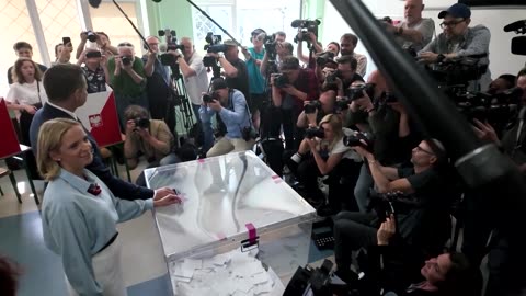 Poland's presidential candidates cast votes in tight runoff race