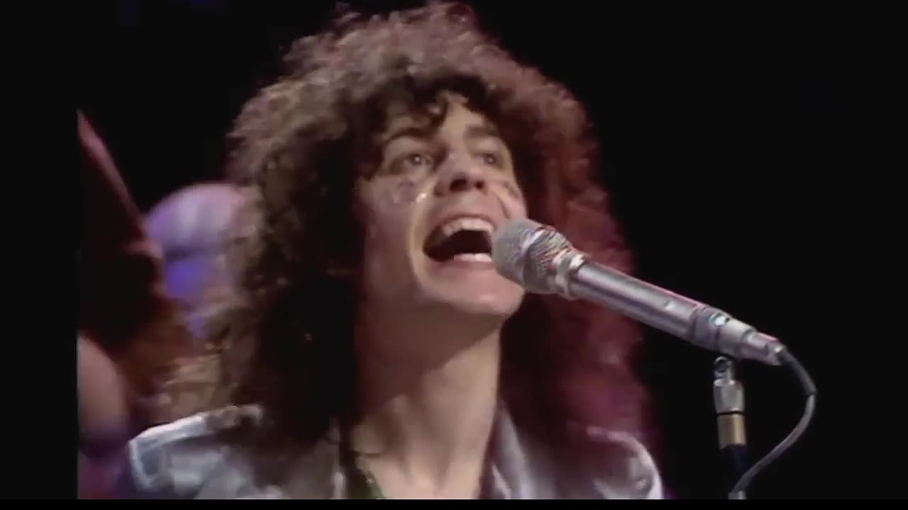 Marc Bolan - T Rex "Bang a Gong" with Elton John on piano