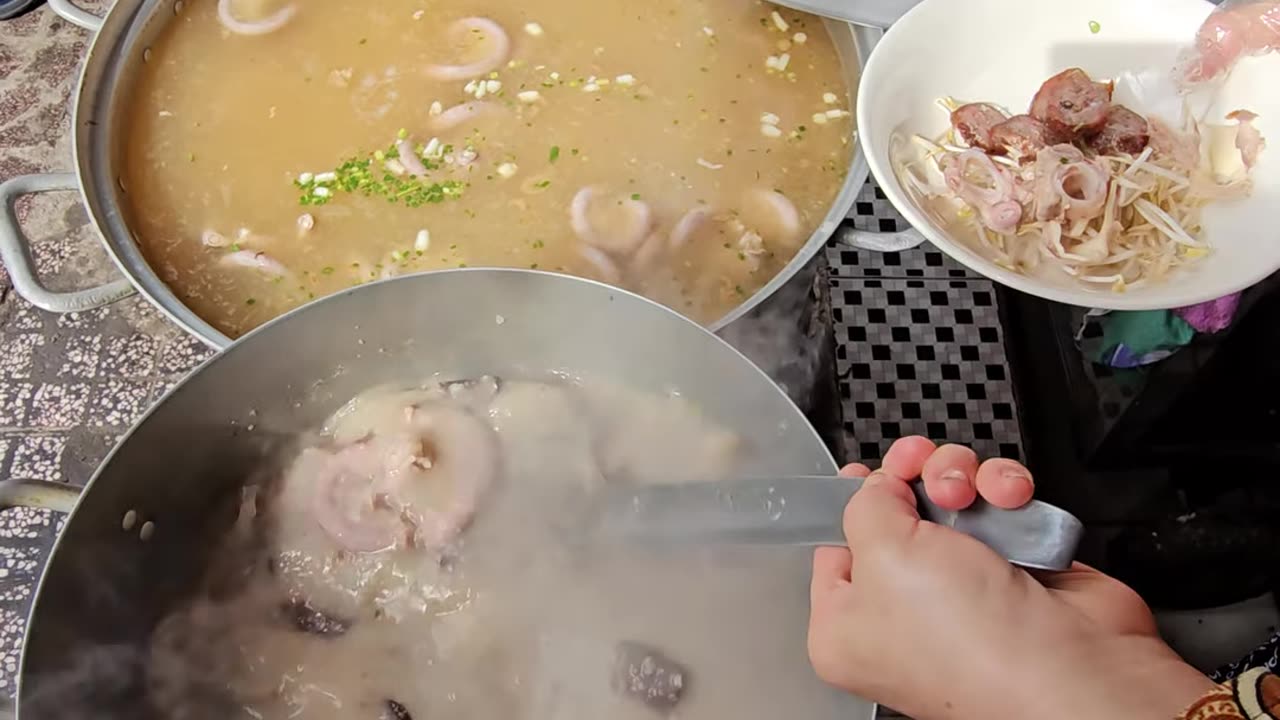 Vietnamese street food (part 9) - "Chao long"