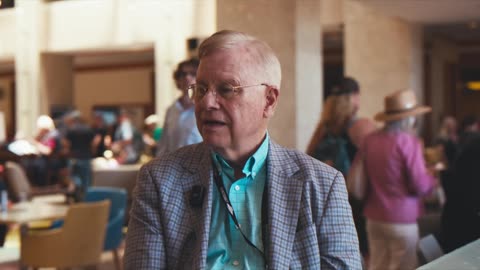 UFO Experts Discuss Alien Encounters
