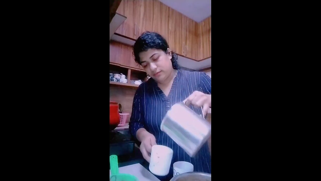 ഒരു ചായ പോലും ഇടാൻ സമ്മതിക്കില്ല അല്ലേ??? 🤣🤣