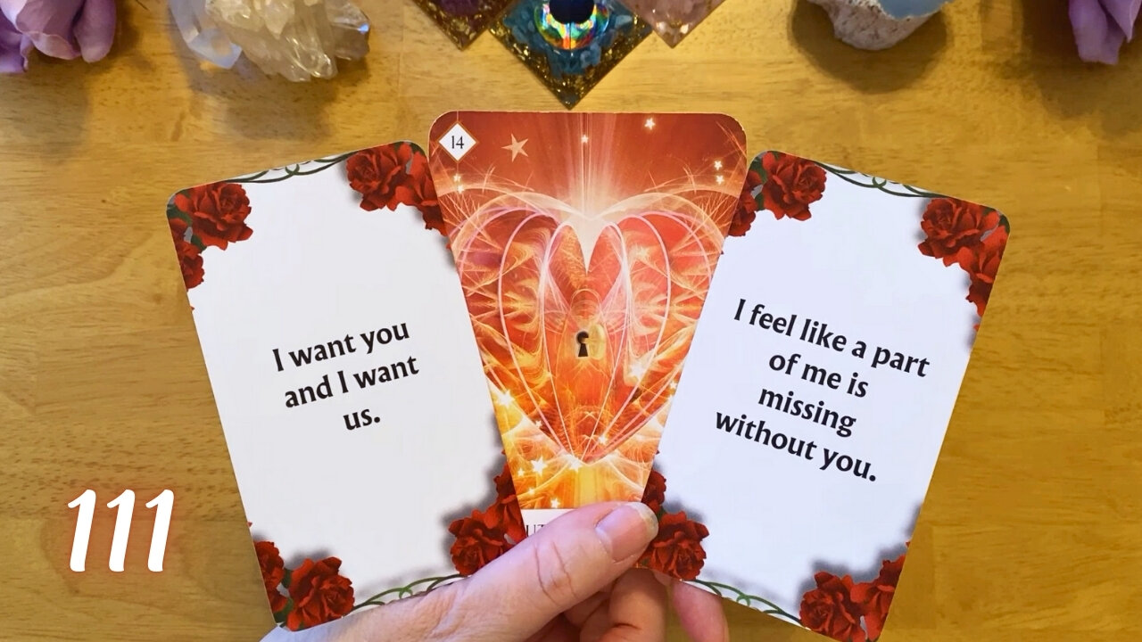 SOMEONE IS IN LOVE WITH YOU 💖 THEY REALIZE THEY CAN'T LET YOU GO 💖 [COLLECTIVE LOVE READING] 💖 111