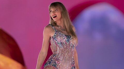 Celebrity Cringe: CBS Reporter Fangirls Over Engagement Announcement For Taylor Swift & Travis Kelce