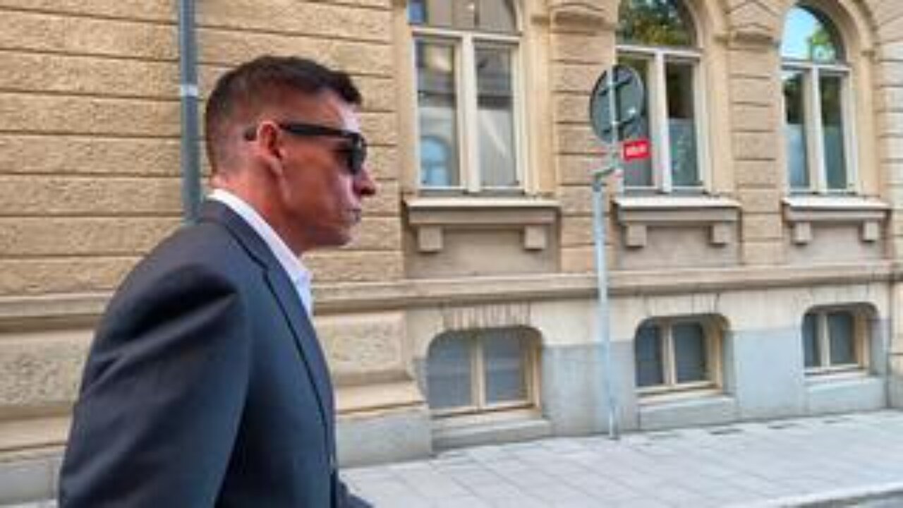 Peter Thiel Confronted on Palantir, Jeffrey Epstein And The Big Brother Surveillance System!!