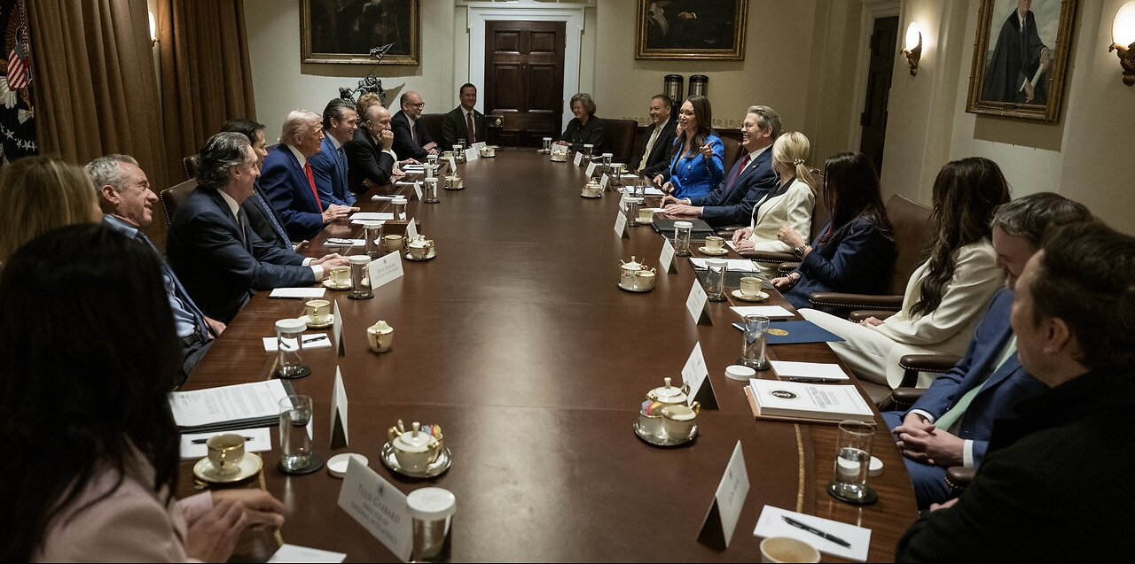 🔴WATCH LIVE: Trump holds Cabinet meeting amid tariff fight | US News