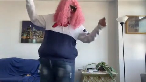 hussy jiggling his fat