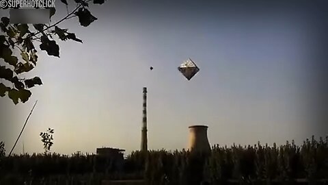 Pyramid-shaped UFO over China