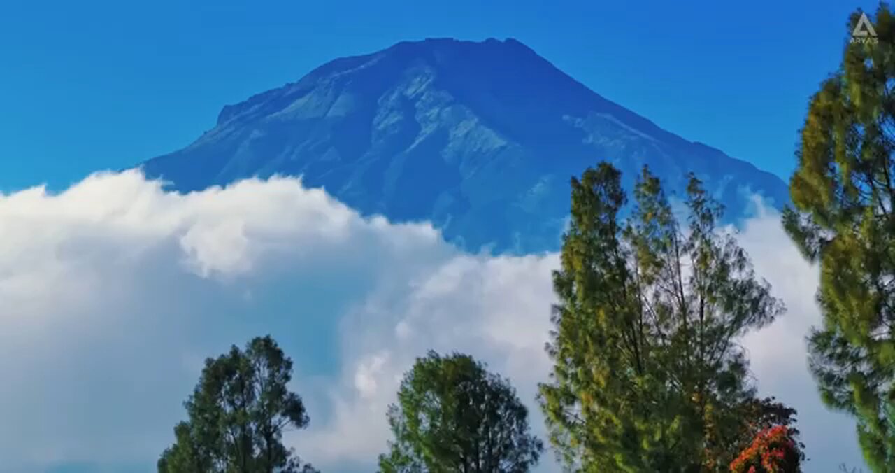 THE JAVA ISLAND INDONESIA WONDERFULL
