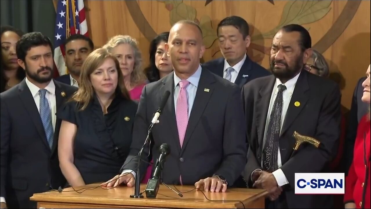 Rep Hakeem Jeffries Claims Trump Ordered Texas Redistricting To Be Rigged