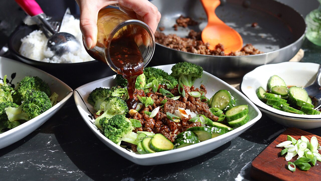 What to Cook? Easy Dinner Idea. Korean Beef and Broccoli Bowls with Quick Cucumber Salad