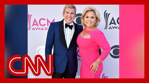 Trump pardons reality TV couple convicted of bank fraud_ tax crimes