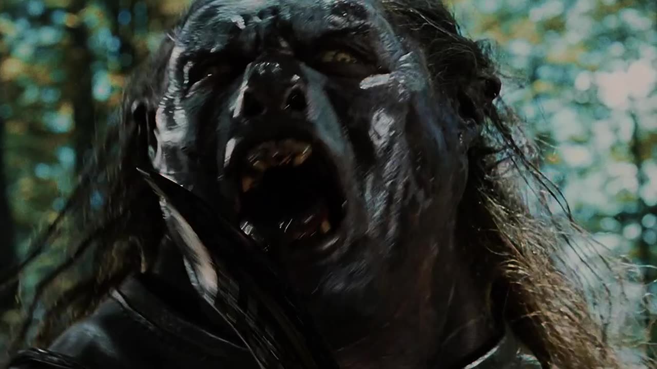 Aragorn VS Lurtz – The Most Brutal Duel in LOTR
