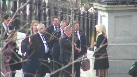 🚨 Các quan chức Đan Mạch và Greenland đã đến WH để gặp gỡ JD Vance và Ngoại trưởng Marco Rubio