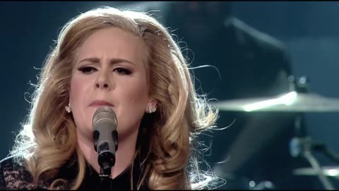 I'll Be Waiting - Adele (live)