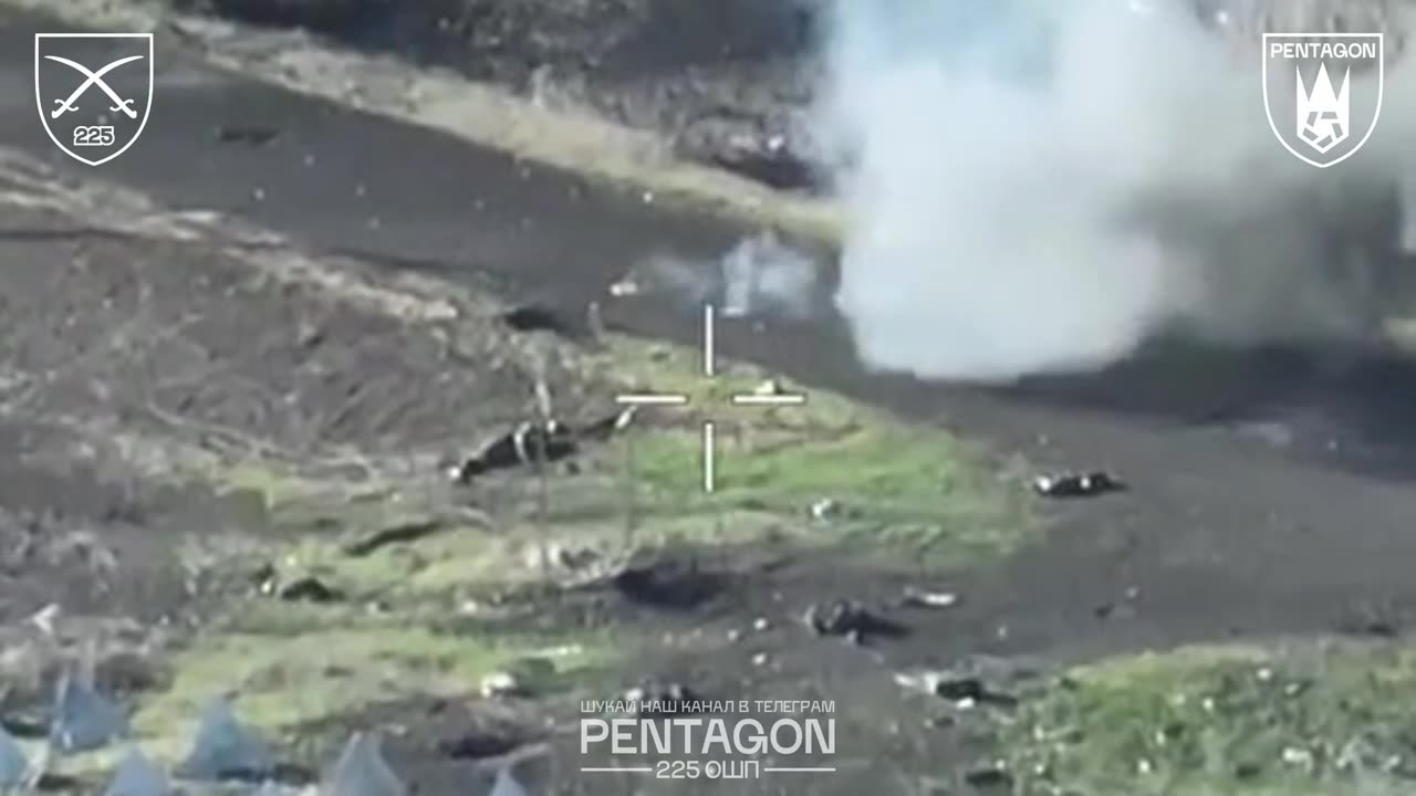 Pair of Russian Soldiers Try to Storm Ukrainian Border