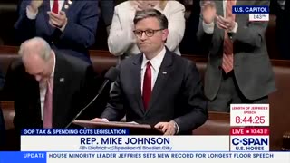 Speaker Johnson makes a CLOWN out of Democrat leader — and everyone cheers