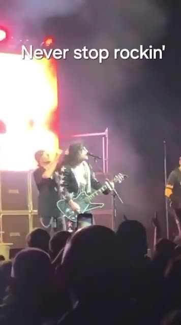 Performer continued playing even when his hair caught fire in the middle of a show.