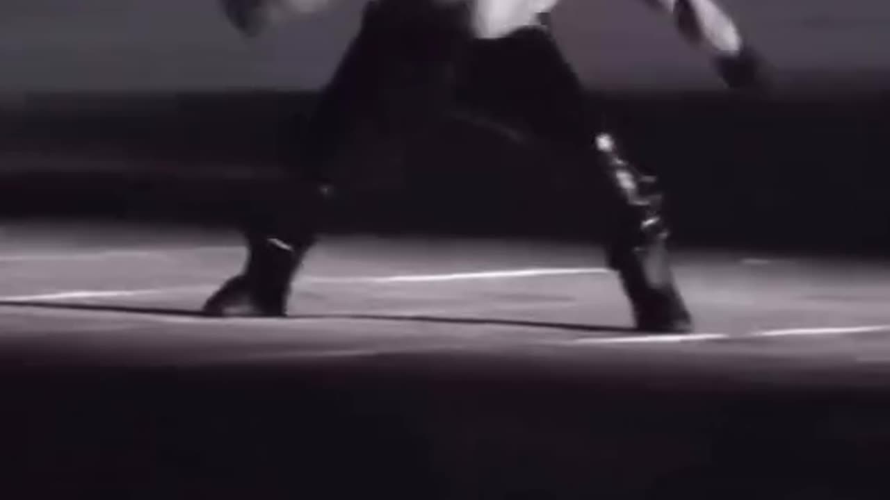 Kanye West, live performance in shanghai