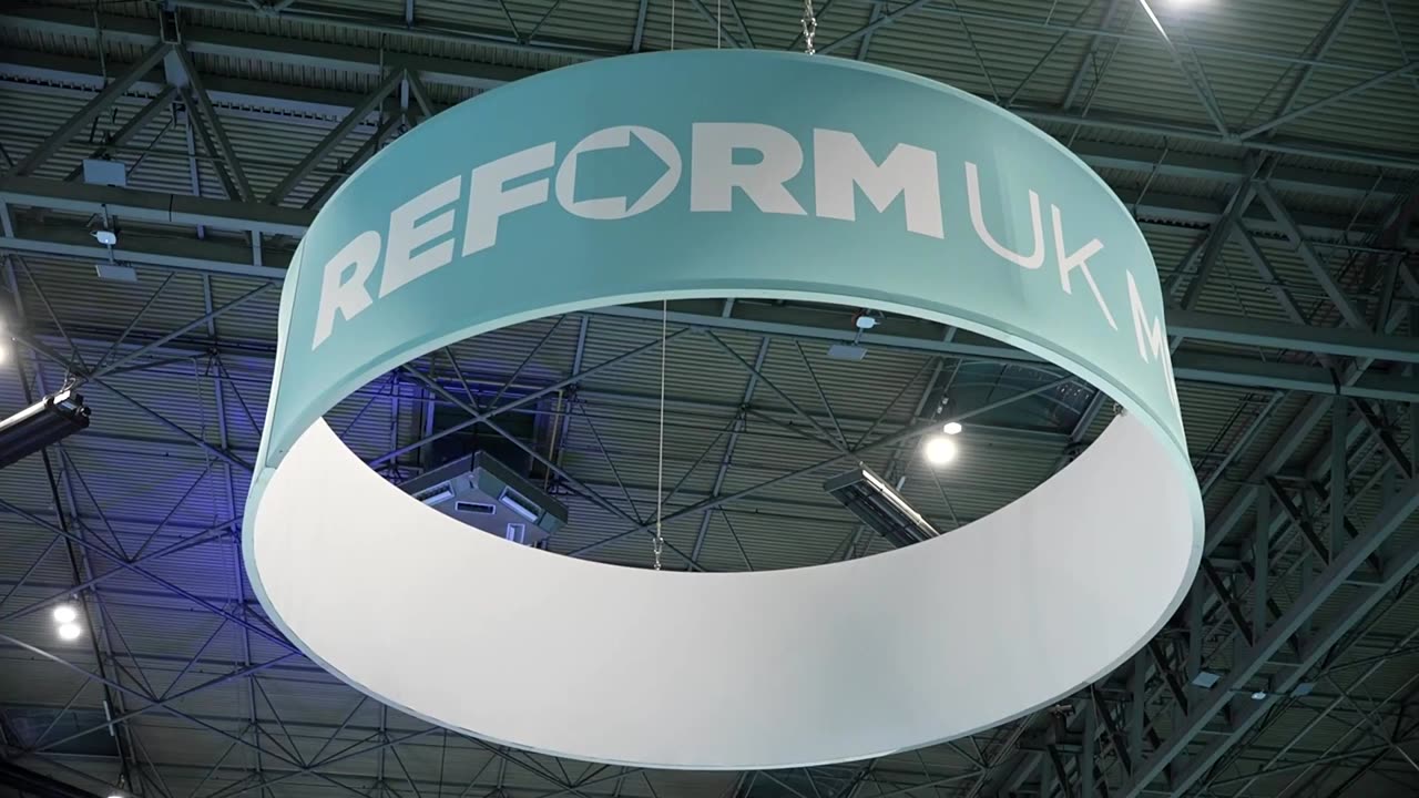 Reform's Farage vows to make 'Britain great again'
