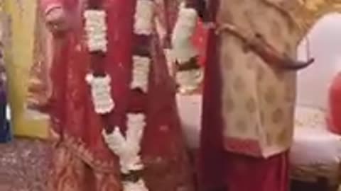 Incredible: Funny Indian marriage fails || Indian wedding funny moment's || shad