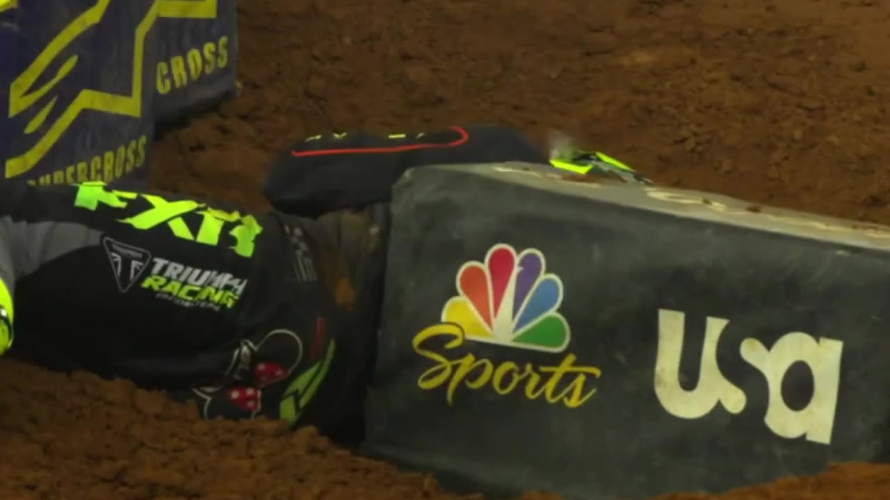 Jordon's Heart-Stopping Crash in 250 Race 1 | SMX Supercross LIVE Highlights