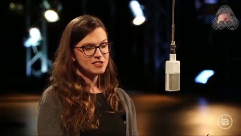 Wie die Eliten eine neue Klasse von Sklaven schaffen (Whitney Webb bei Glenn Beck - 2022, Deutsch)