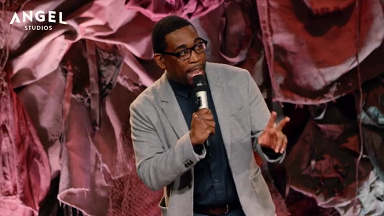 I Hate Traveling | Cyrus Steele | Dry Bar Comedy