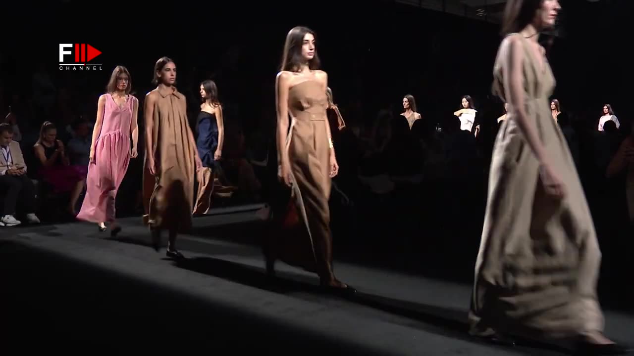 ANGEL SCHLESSER Spring 2025 Madrid - 4K