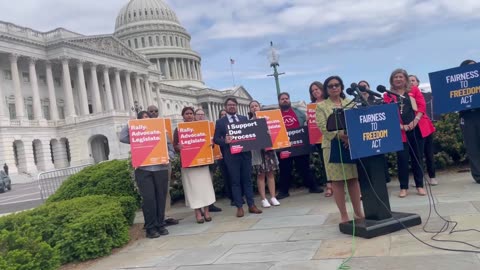 California Democrat: Every Illegal Alien 'Living in My District Is My Constituent'
