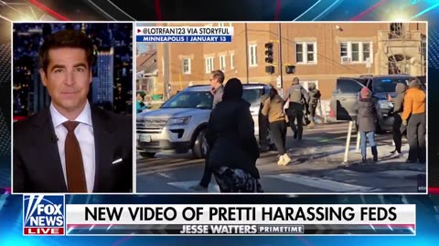 Jesse Watters 🚨New video shows Alex Pretti yelling “FKING ASSAULT ME MOTHERFKER”