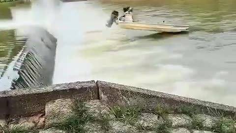 💀🤕 Wait For The Epic Fail! Sweet Jump Turns Into Head Smash | FunFM