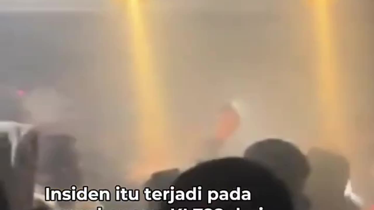 Video de powerbank incendiada a bordo de avião