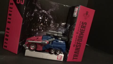 Transformers War for Cybertron Optimus Prime Review