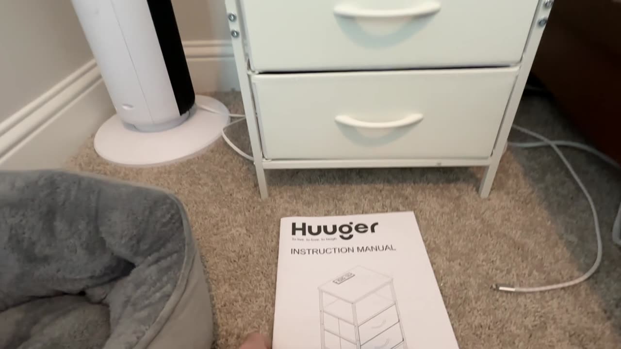 Huuger Nightstand with Charging Station Review