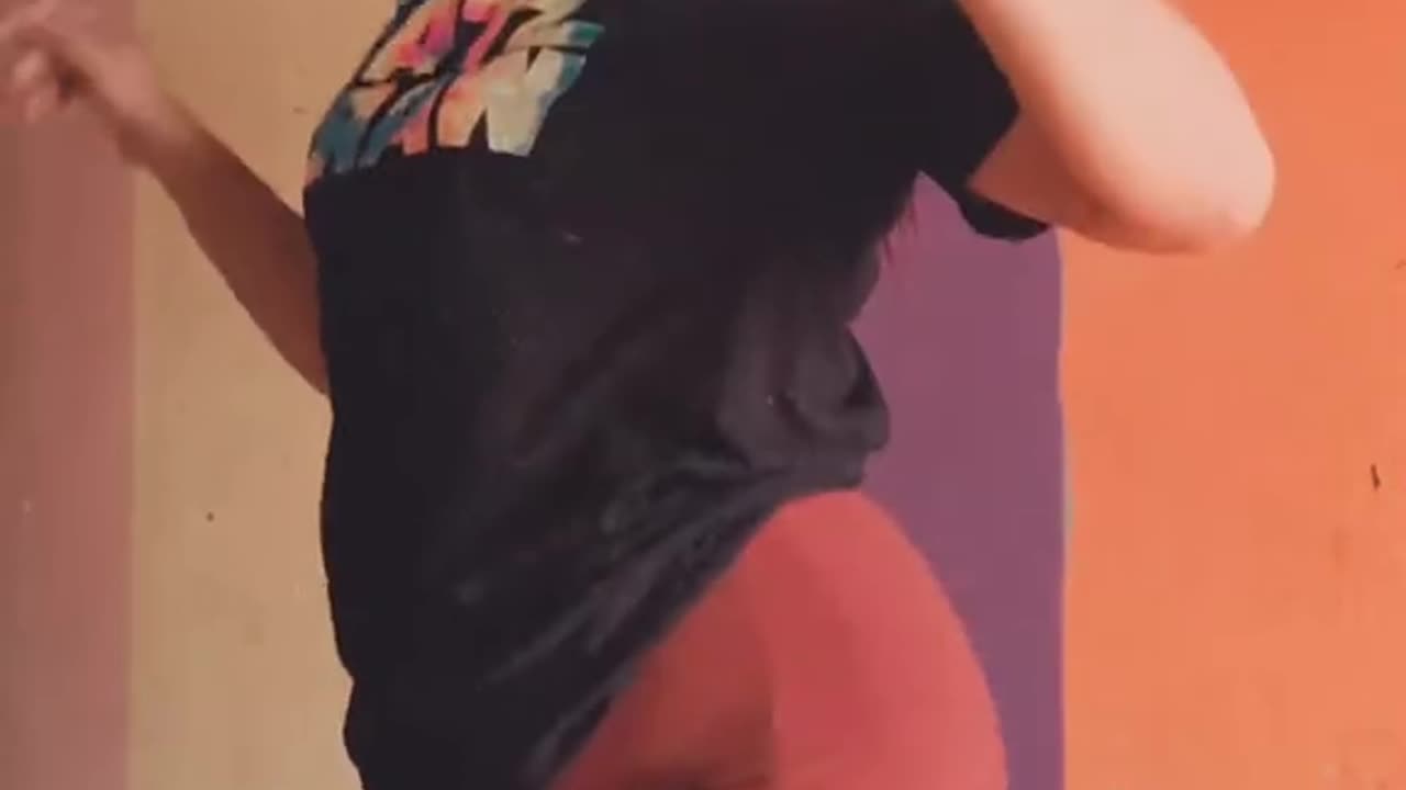 Beautiful Girl Short 3