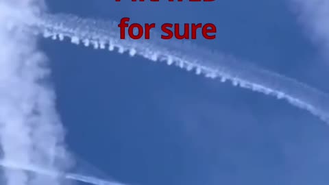 The Difference Between Contrails And Chemtrails