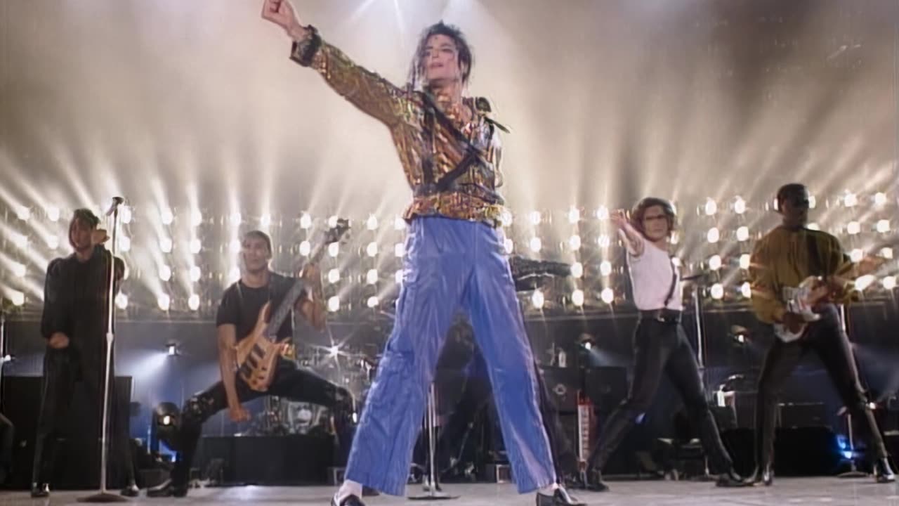 Michael Jackson- Live In Bucharest (1992)(Restored to 1080)