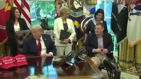 😂🇺🇸 You Won't Believe Trump's Unexpected Moment with Veterans! | FunFM