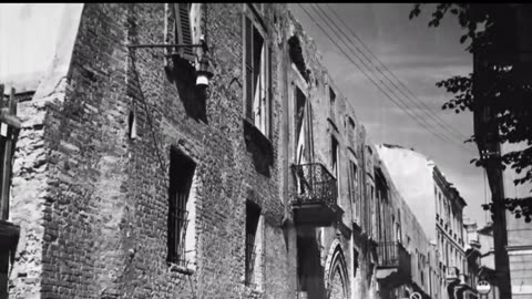 Milano 1943 bombardamento a tappeto!! Passati non una due volte, ma ben si SESSANTA.