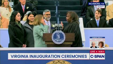 Ghazala Hashmi Takes Oath on Quran to Be Sworn In as Virginia Lt. Gov.