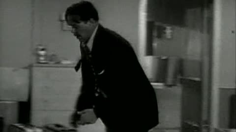 E131. Don't Throw That Knife - Shemp Howard Era - 1951