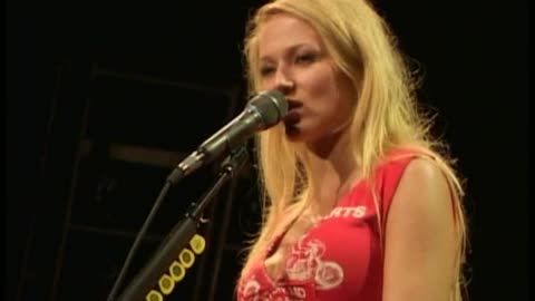 Jewel - At Humphrey's By The Bay -17- Jesus Loves You