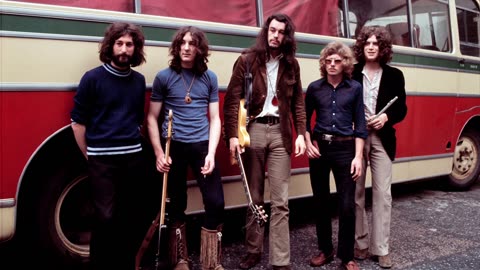 Supertramp - Bloody Well Right (lyrics)