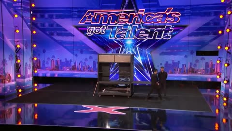 Demian Aditya_ Escape Artist Risks His Life During AGT Audition - America_s Got Talent 2017