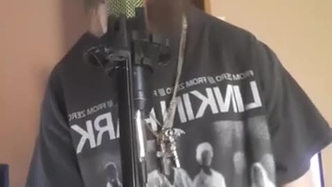[17July25]#2 Cyraxx signs up to fake label with sing along (RAW)