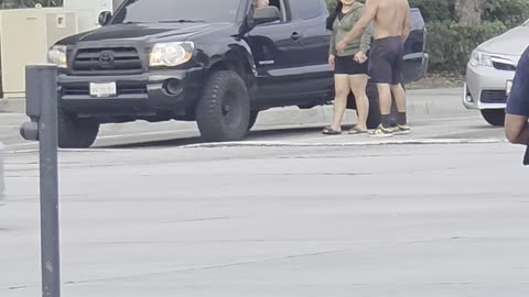 Argument at Light Turns to Car Mirror Broken Off