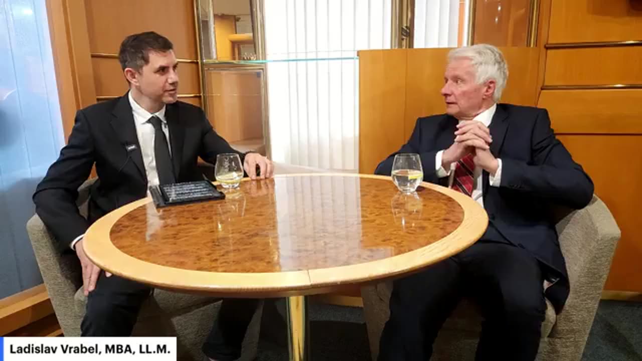 Rebelové na čaji s Miroslavem Sládkem