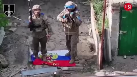 Russian soldiers surrender to Ukraine; commanders leave these soldiers alone in Pokrovsk steppes