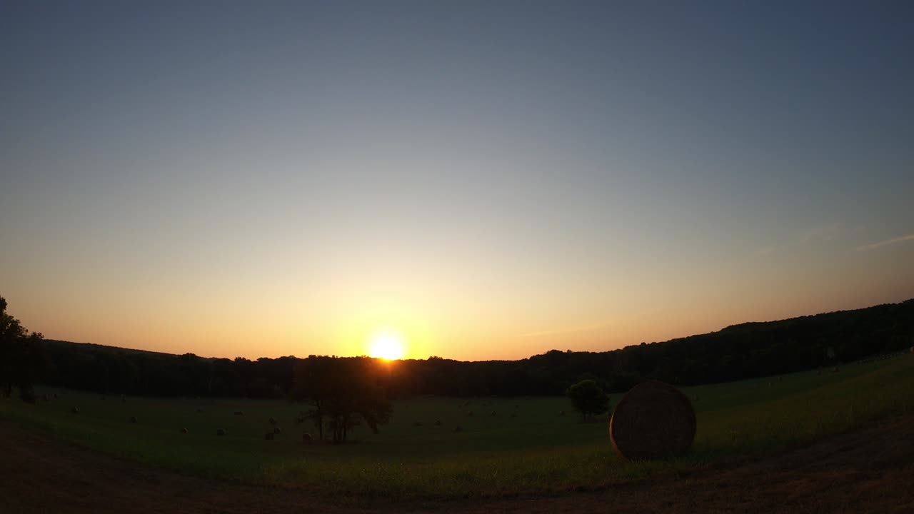 Sun ☀ Rise 8 18 25 76f/24c