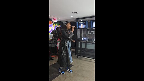 dreamstar studio presenta network wednesday